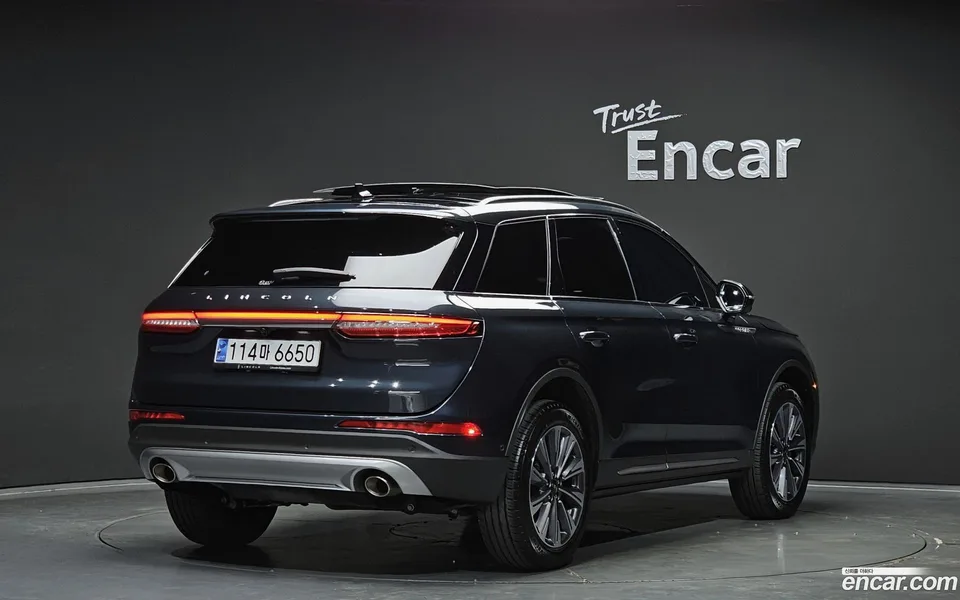 Lincoln Corsair 2.0 AWD 2022 — миниатюра 2