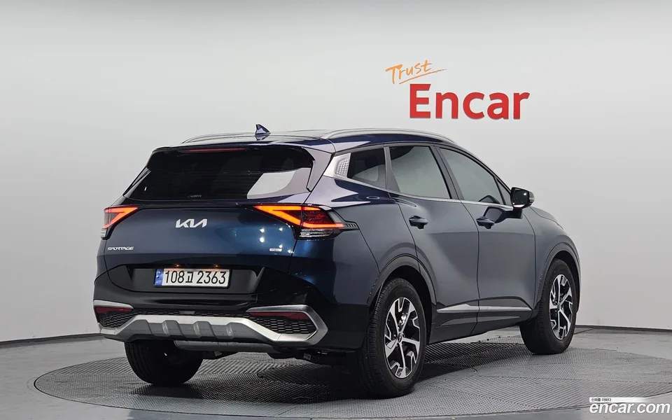 Kia Sportage Hybrid 2WD 2023 — миниатюра 2