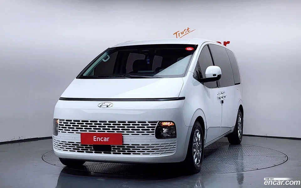 Hyundai Staria 4WD 9 2022 — фото 1, купить с доставкой в Москву