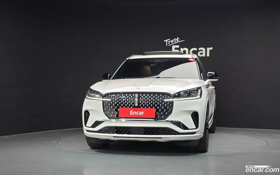 Lincoln Aviator 3.0 AWD 2025 — миниатюра 3