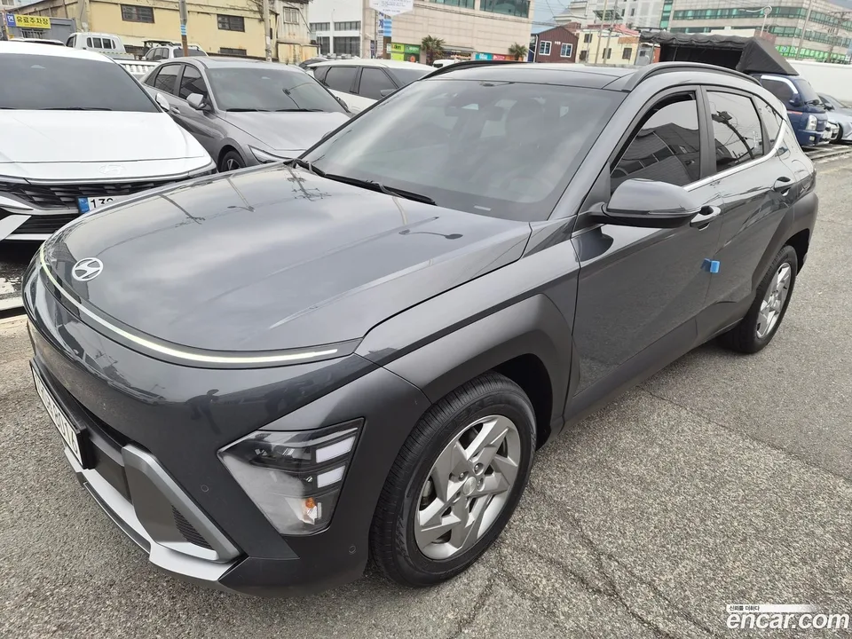 Hyundai Kona 1.6 2WD 2023 — миниатюра 2