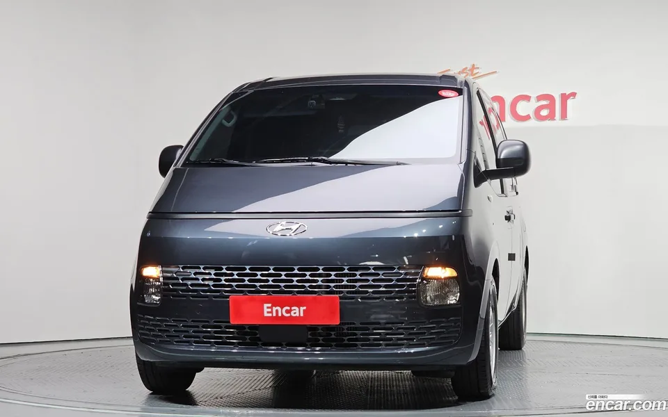 Hyundai Staria 3 2023 — миниатюра 3