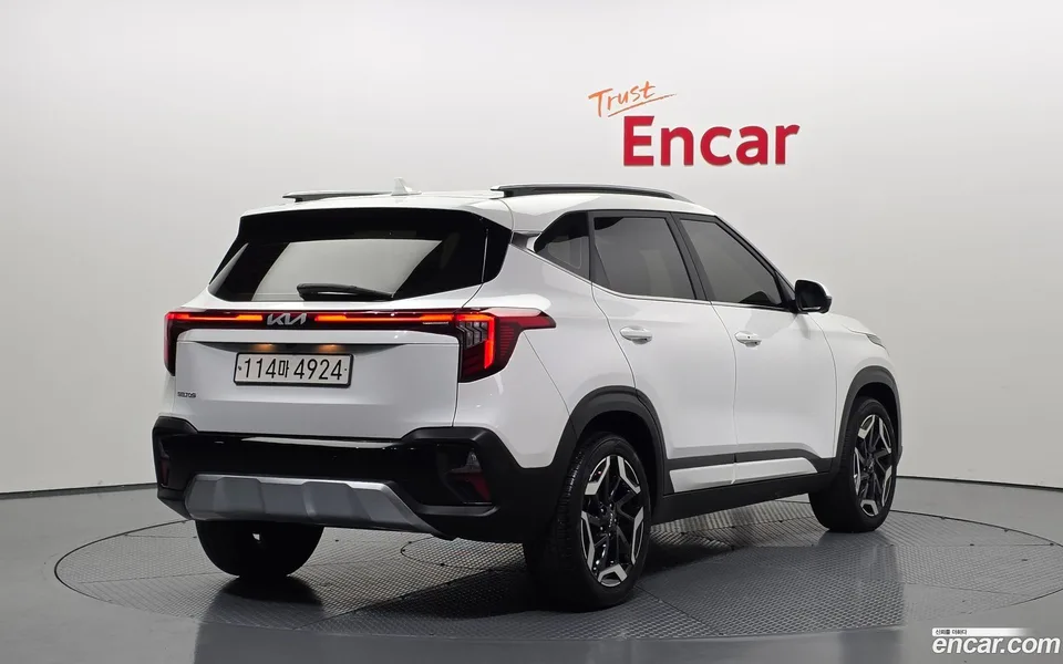 Kia Seltos 1.6 2WD 2023 — миниатюра 2