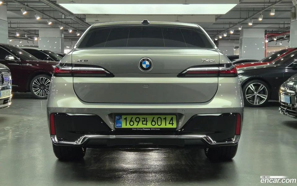 BMW 7 Series 740i xDrive M 2025 — миниатюра 3