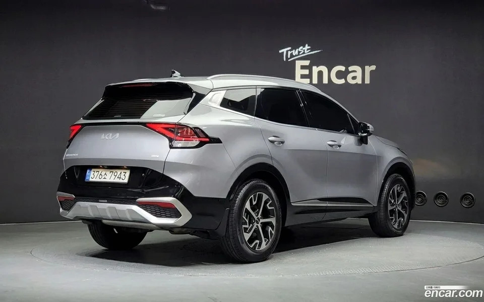 Kia Sportage Hybrid 2WD 2023 — миниатюра 2