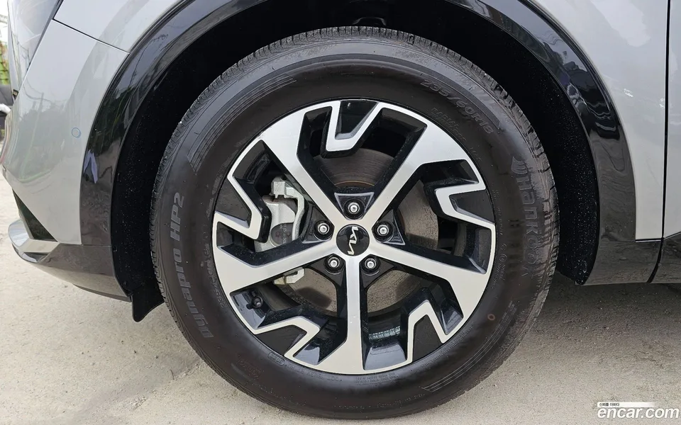 Kia Sportage Hybrid 2WD 2023 — миниатюра 5