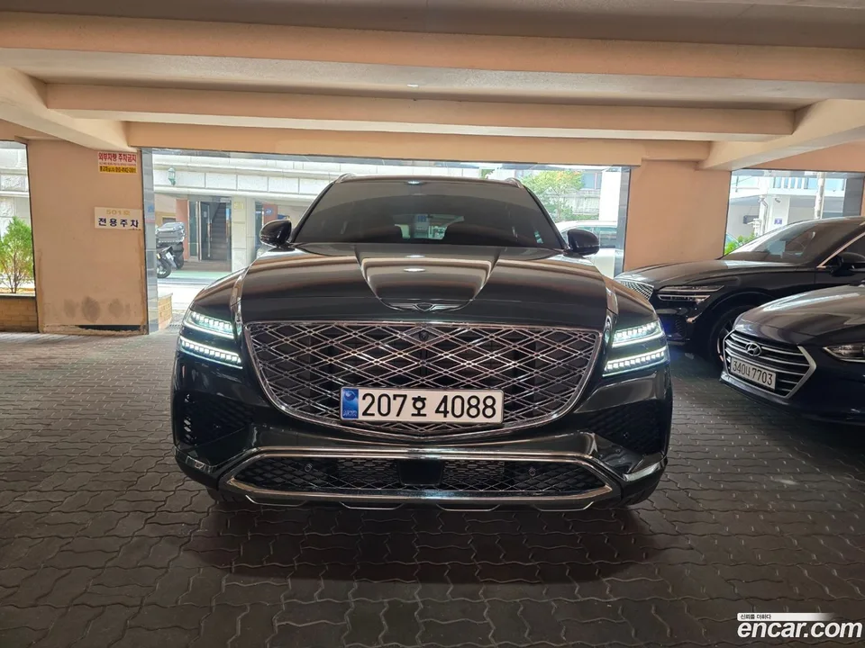 Genesis GV80 2.5T AWD 2025 — фото 1, купить с доставкой в Москву