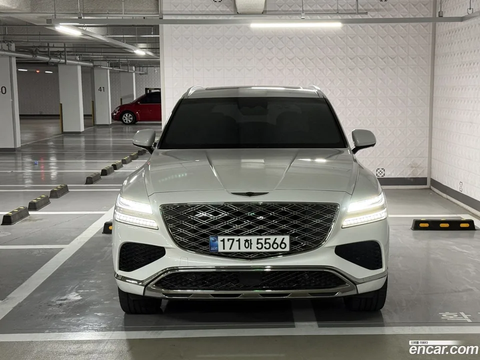 Genesis GV80 3.5T AWD 2023 — фото 1, купить с доставкой в Москву