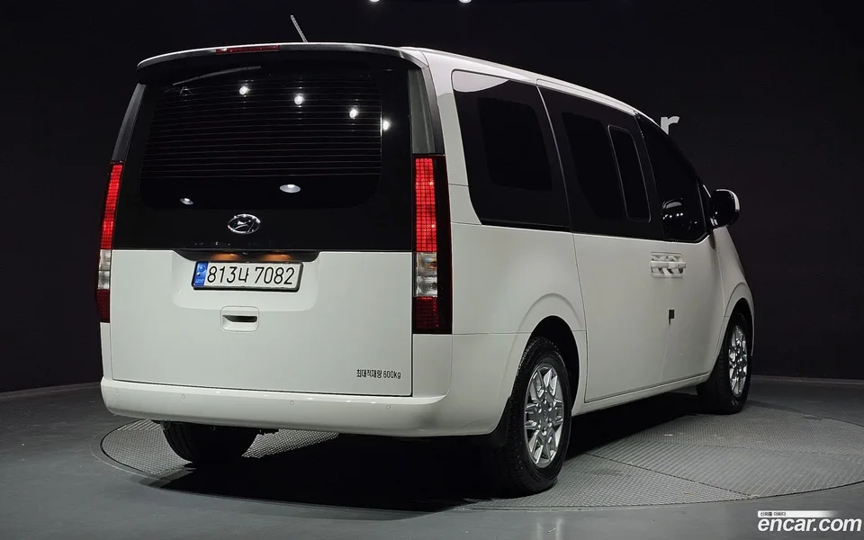 Hyundai Staria 5 2022 — миниатюра 2