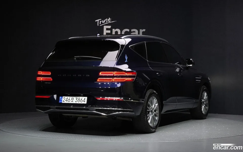 Genesis GV80 2.5T 2WD 2024 — миниатюра 2