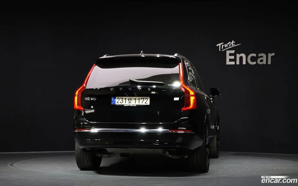Volvo XC90 T8 2023 — миниатюра 4