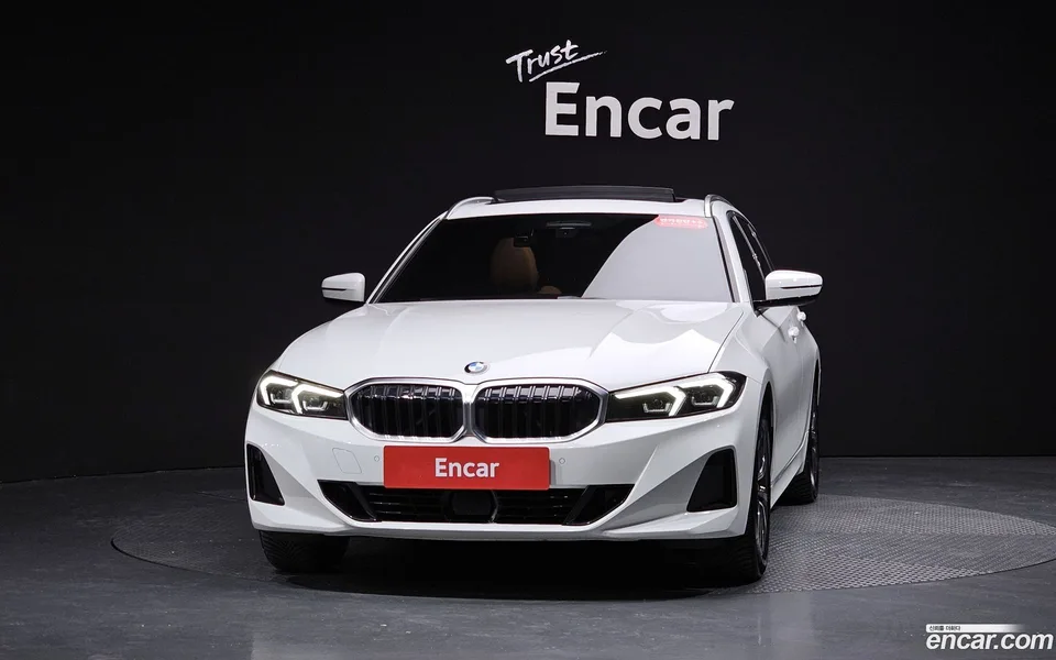BMW 3 Series 320i 2023 — миниатюра 3