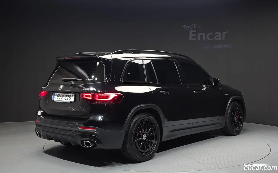 Mercedes-Benz GLB-Class AMG GLB35 4MATIC 2023 — миниатюра 2