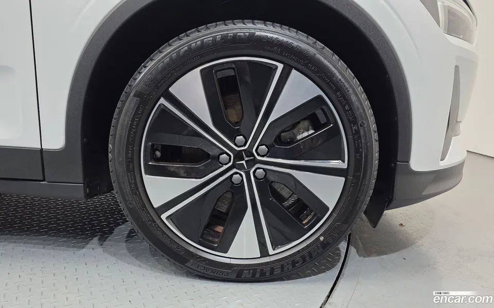 Polestar Polestar 2 2023 — миниатюра 5