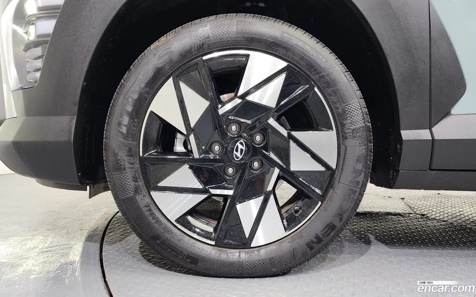 Hyundai Kona 1.6 2WD 2024 — миниатюра 5