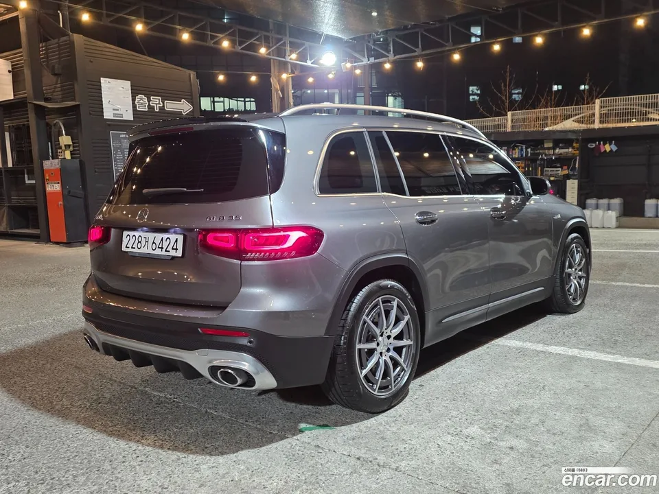 Mercedes-Benz GLB-Class AMG GLB35 4MATIC 2023 — миниатюра 2