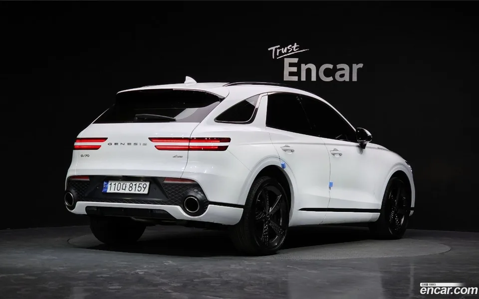 Genesis GV70 2.5T AWD 2023 — миниатюра 2