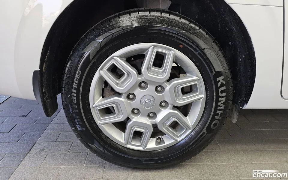 Hyundai Staria 5 2022 — миниатюра 5