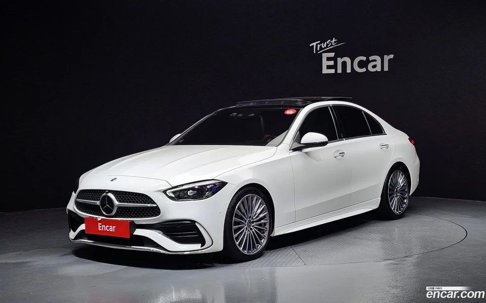 Mercedes-Benz C-Class C300 4MATIC AMG Line 2023 — фото 1, купить с доставкой в Москву
