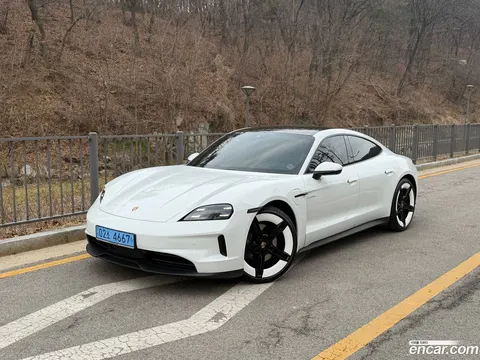 Porsche Taycan 2024 купить в Москве