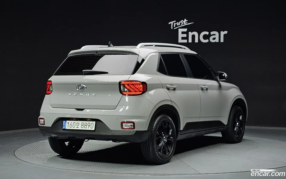 Hyundai Venue 1.6 2022 — миниатюра 2