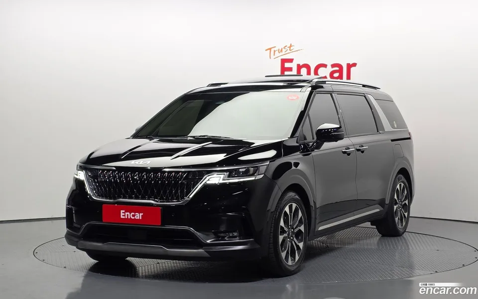 Kia Carnival 9 2023 — фото 1, купить с доставкой в Москву