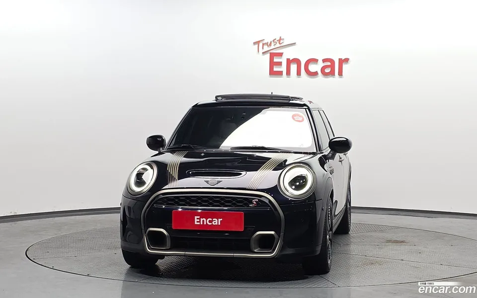 MINI Cooper S 5 2023 — миниатюра 3