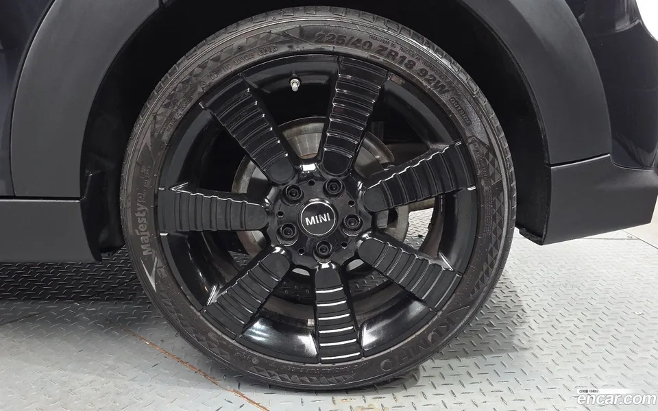 MINI Cooper S 5 2023 — миниатюра 5