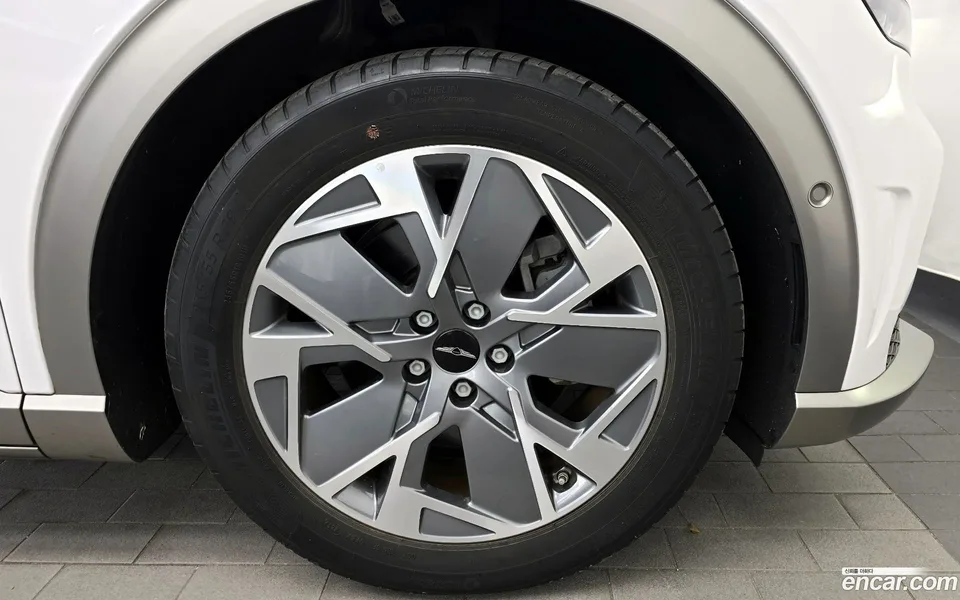 Genesis GV60 2023 — миниатюра 5