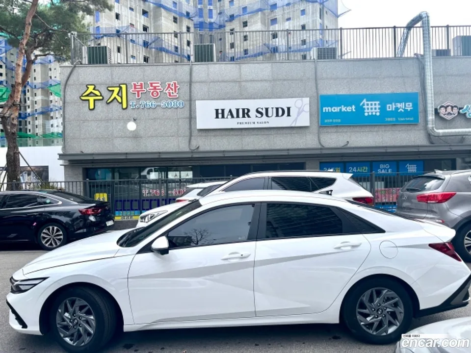 Hyundai Avante CN7 1.6 2024 — миниатюра 2