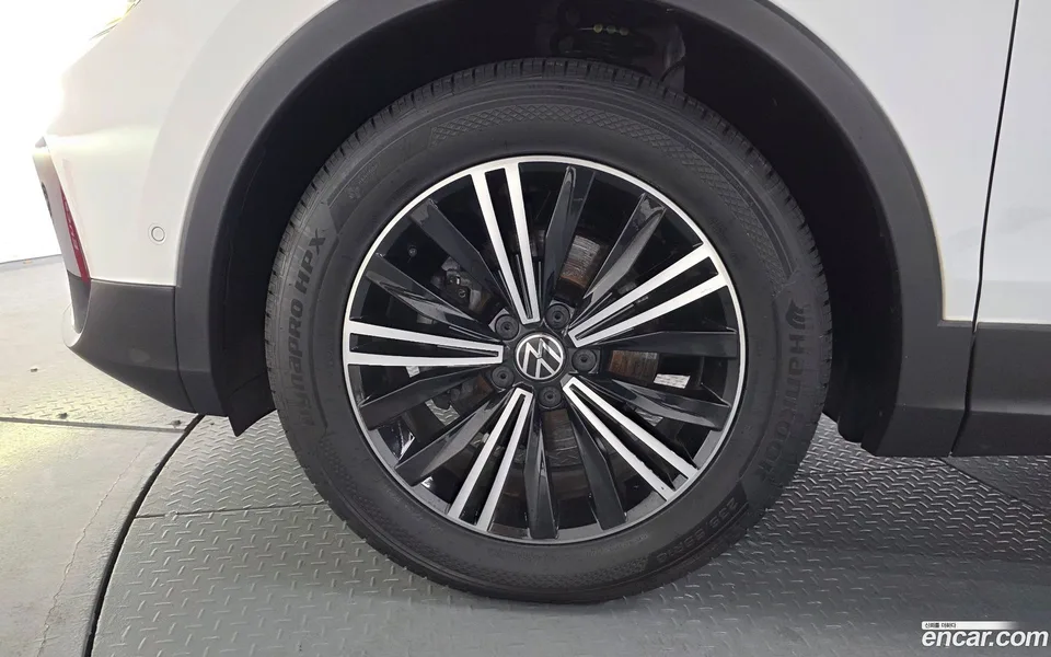 Volkswagen Tiguan 2.0 TDI 2022 — миниатюра 5