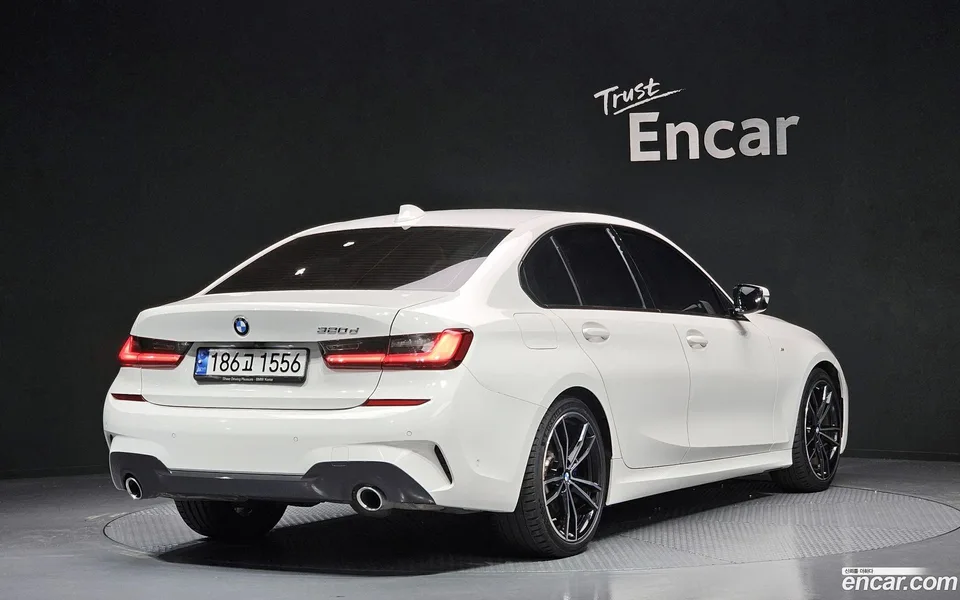 BMW 3 Series 320d M 2022 — миниатюра 2
