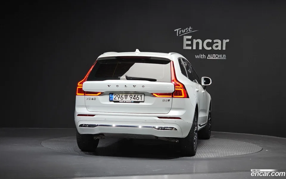 Volvo XC60 B5 2022 — миниатюра 3