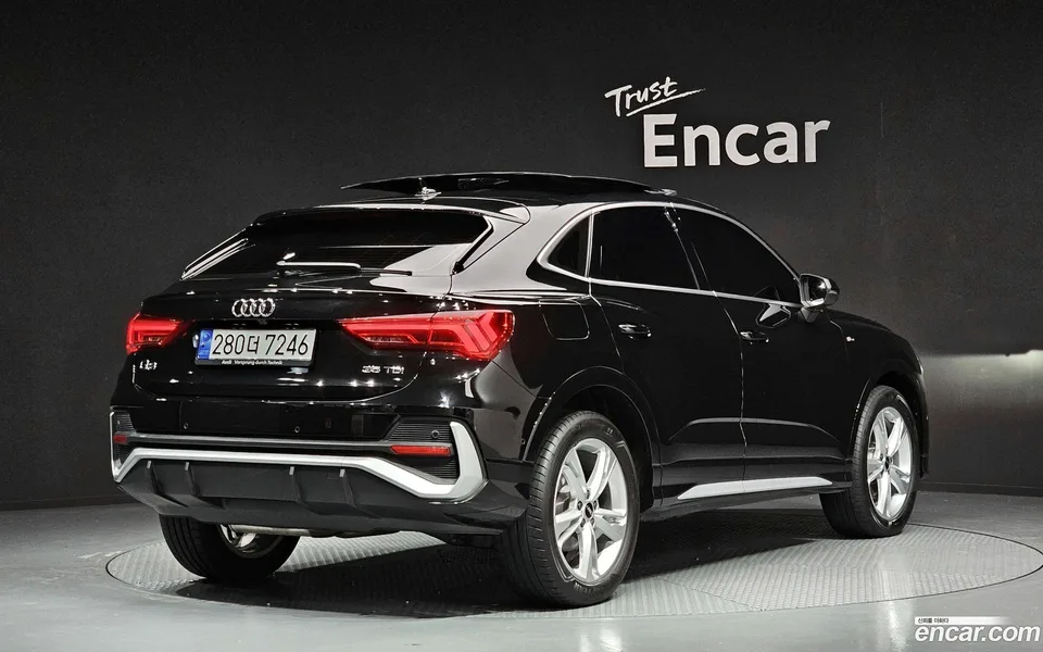 Audi Q3 35 TDI 2023 — миниатюра 2