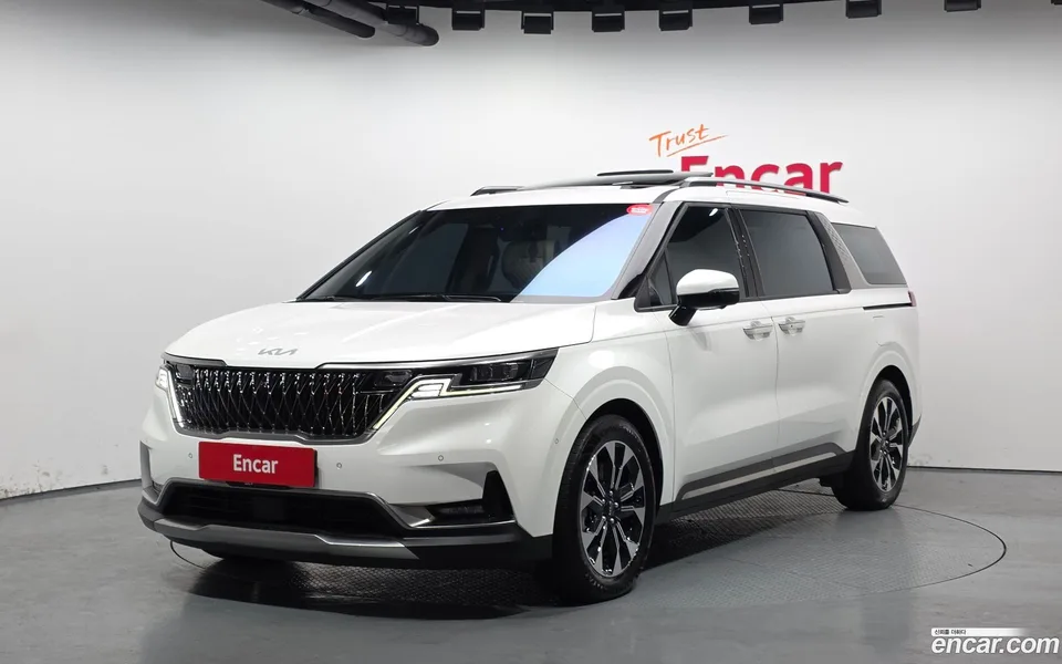 Kia Carnival 9 2022 — фото 1, купить с доставкой в Москву