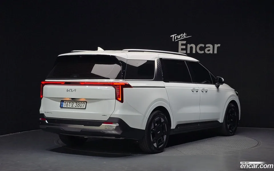 Kia Carnival HEV 9 2024 — миниатюра 2