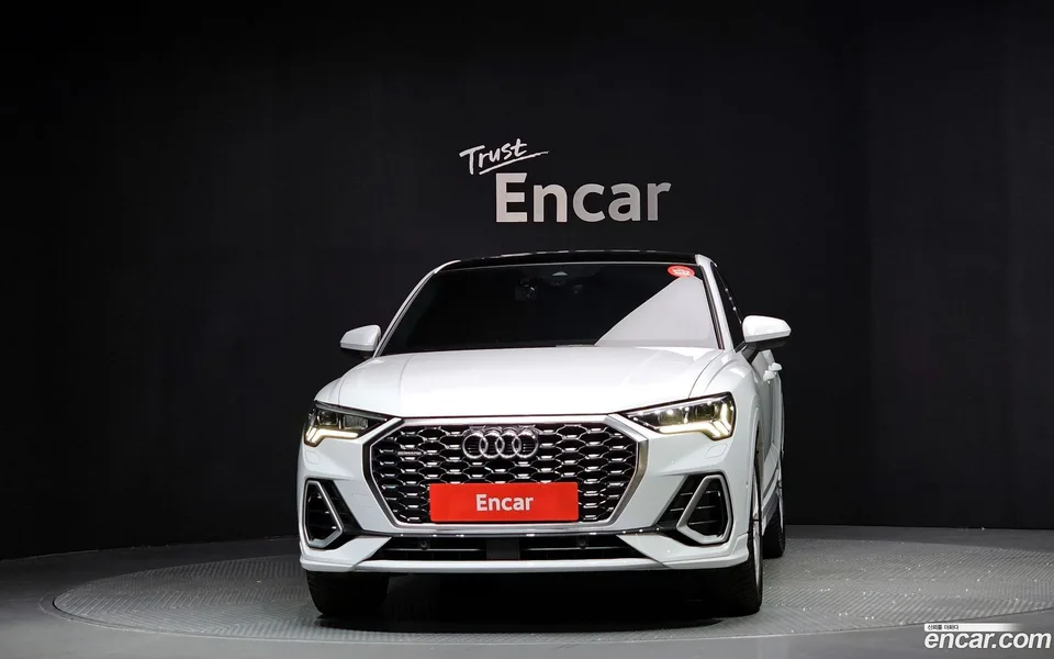 Audi Q3 35 TDI 2023 — миниатюра 3
