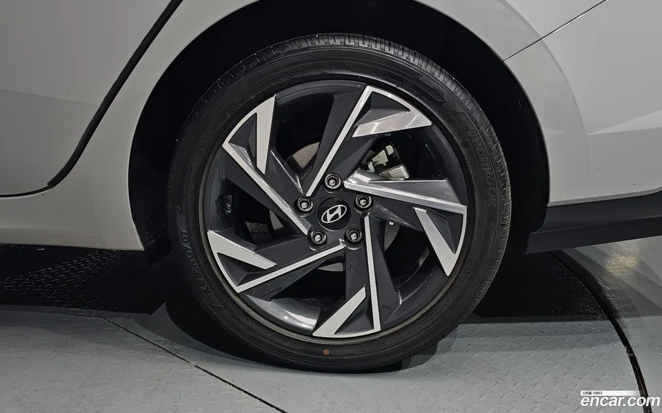 Hyundai Avante CN7 1.6 2025 — миниатюра 5
