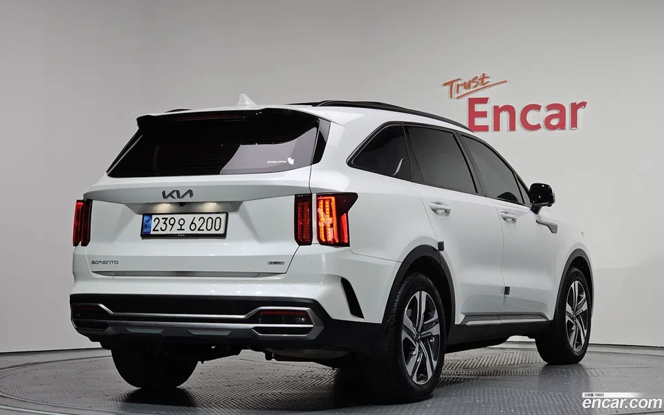 Kia Sorento HEV 1.6 4WD 2022 — миниатюра 2