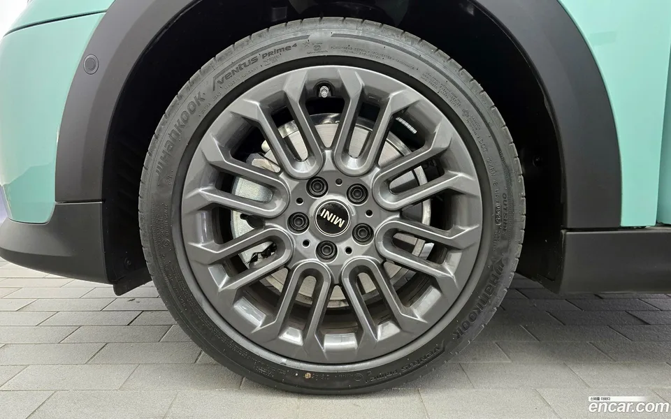 MINI Cooper C 5 2025 — миниатюра 5