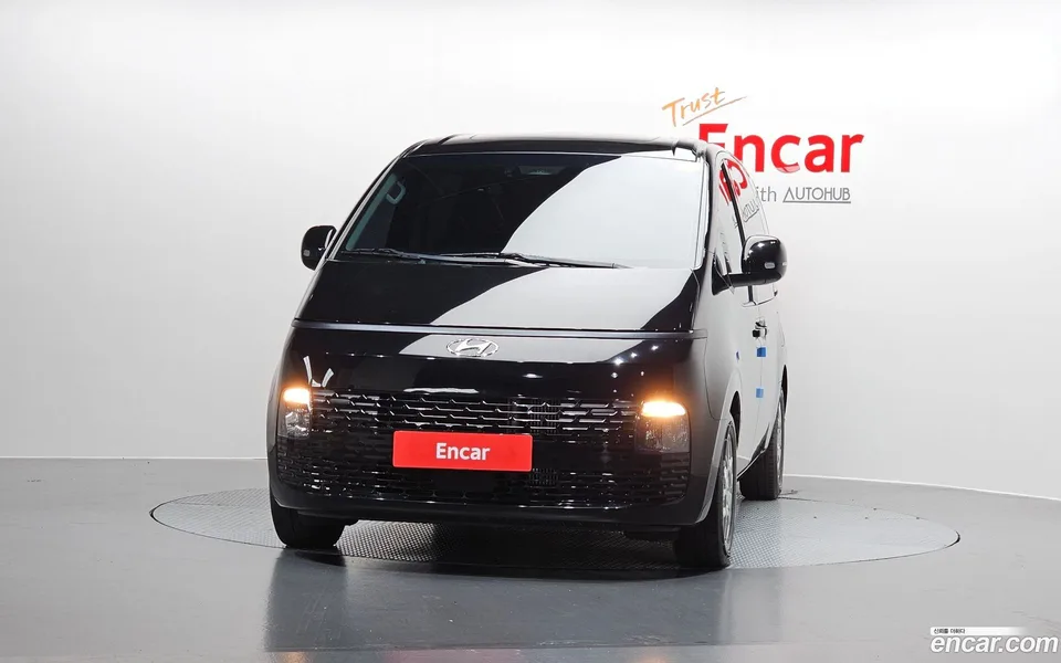 Hyundai Staria 4WD 11 2024 — миниатюра 3