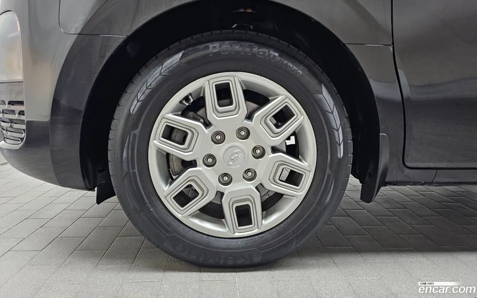 Hyundai Staria 4WD 11 2024 — миниатюра 5
