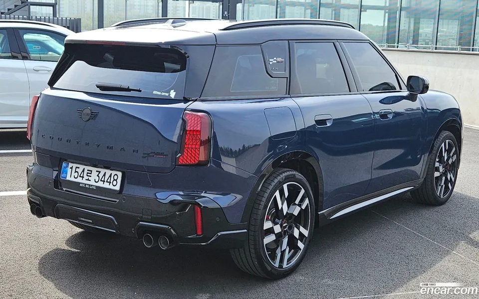 MINI Cooper S Countryman ALL4 JCW 2025 — миниатюра 2