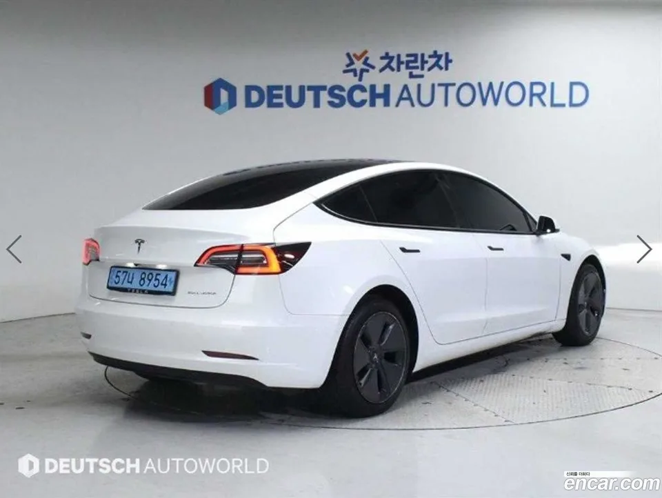 Tesla Model 3 AWD 2022 — миниатюра 2