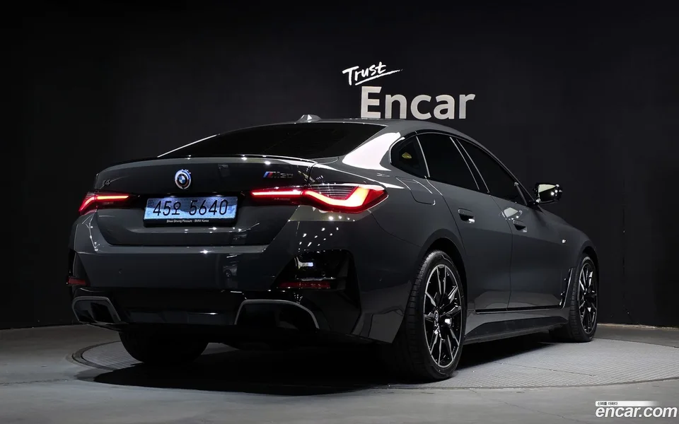 BMW i4 M50 2023 — миниатюра 2