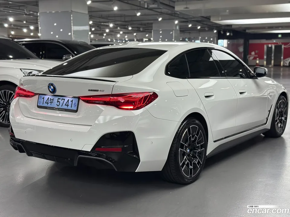 BMW i4 eDrive40 M 2025 — миниатюра 2
