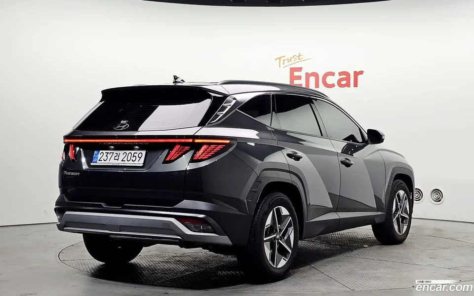 Hyundai Tucson NX4 1.6 2WD 2024 — миниатюра 2