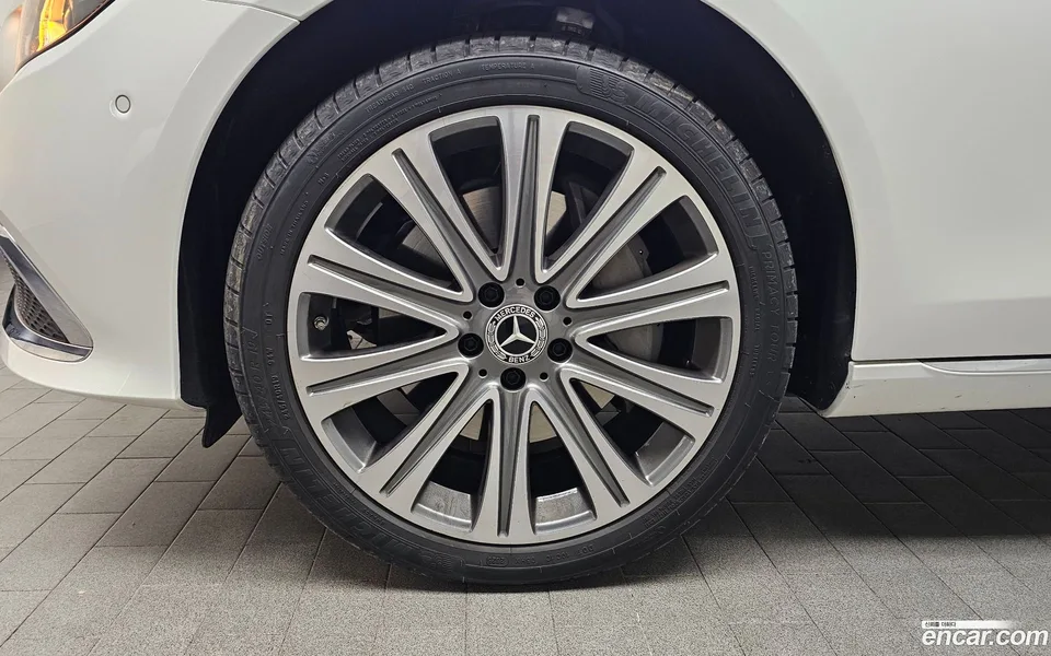 Mercedes-Benz E-Class E350 4MATIC 2022 — миниатюра 5