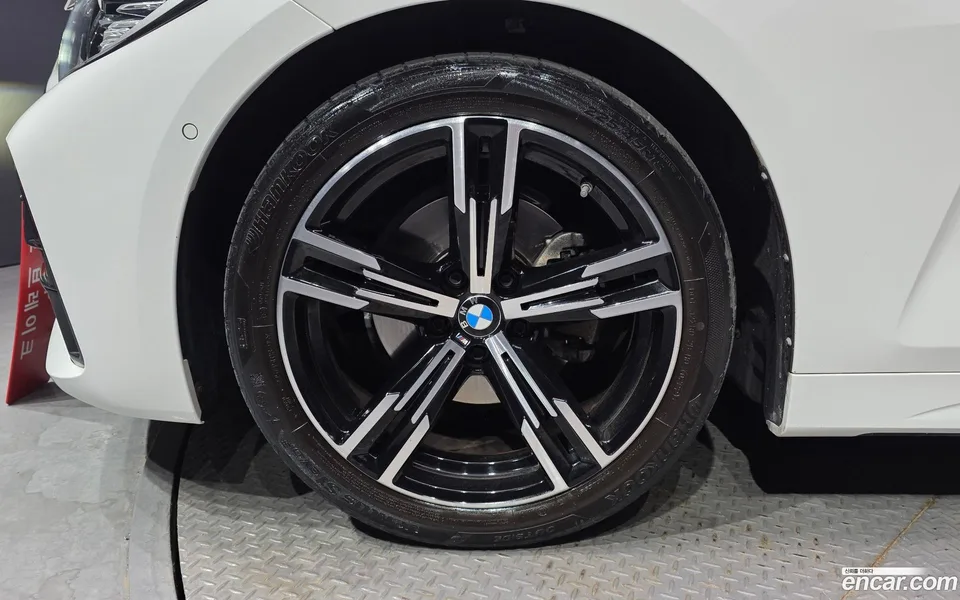 BMW 4 Series 420i M 2022 — миниатюра 5