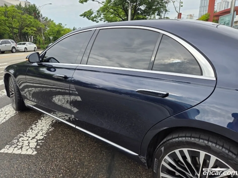 Mercedes-Benz S-Class S450L 4MATIC 2023 — миниатюра 3
